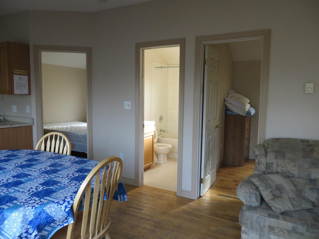 Halls Cottages Honey Harbor Bilik gambar