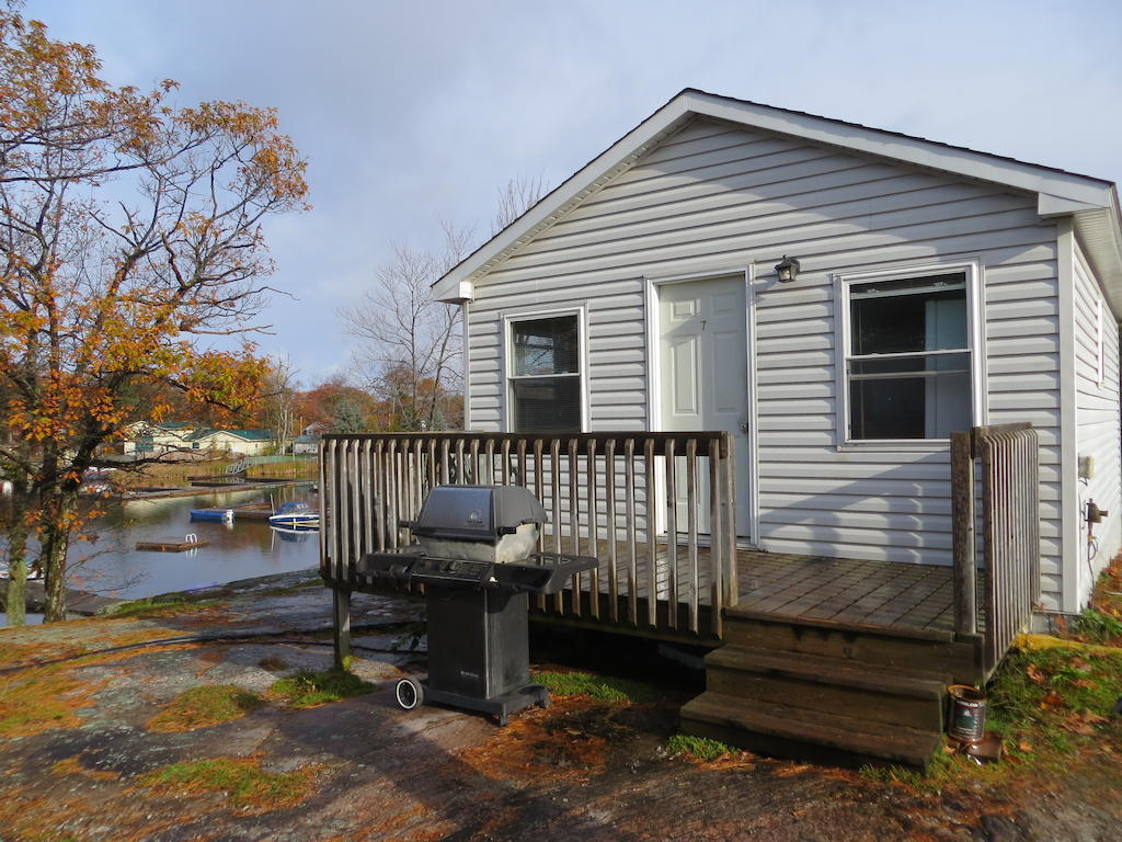 Halls Cottages Honey Harbor Luaran gambar