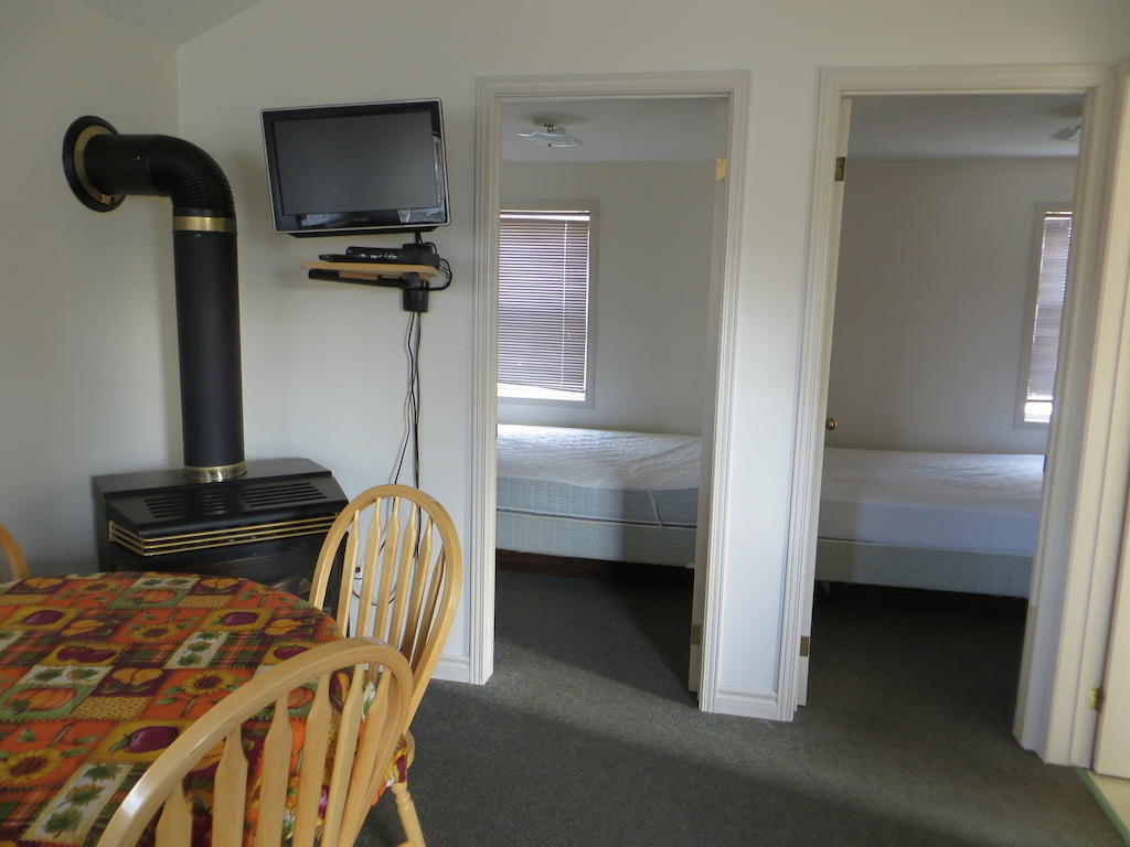 Halls Cottages Honey Harbor Bilik gambar